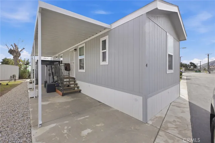 9873 Alder Avenue 4, Bloomington, California 92316