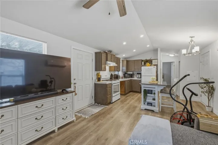 9873 Alder Avenue 4, Bloomington, California 92316