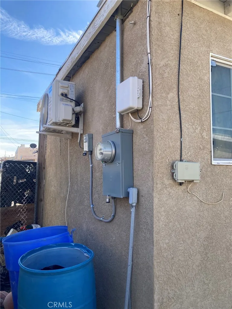 515 Clark, Barstow, California 92311 home-pic-9