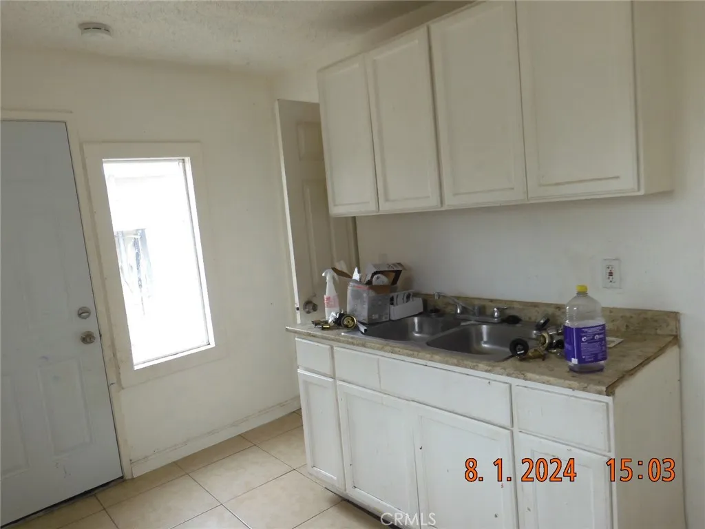515 Clark, Barstow, California 92311 home-pic-12