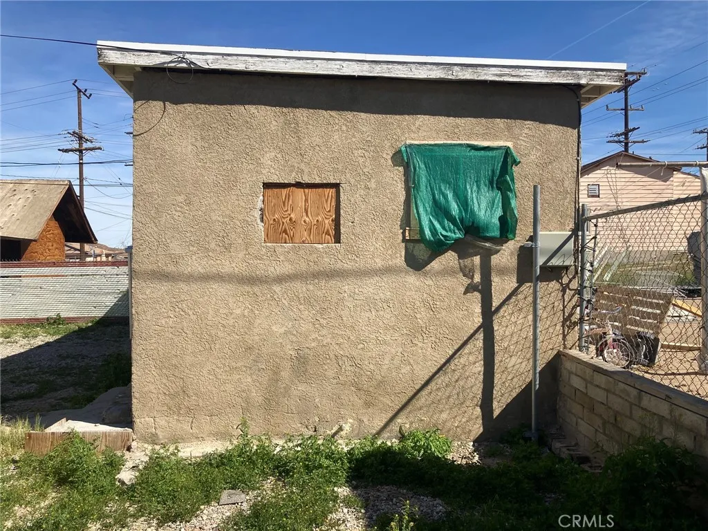 515 Clark, Barstow, California 92311 home-pic-11