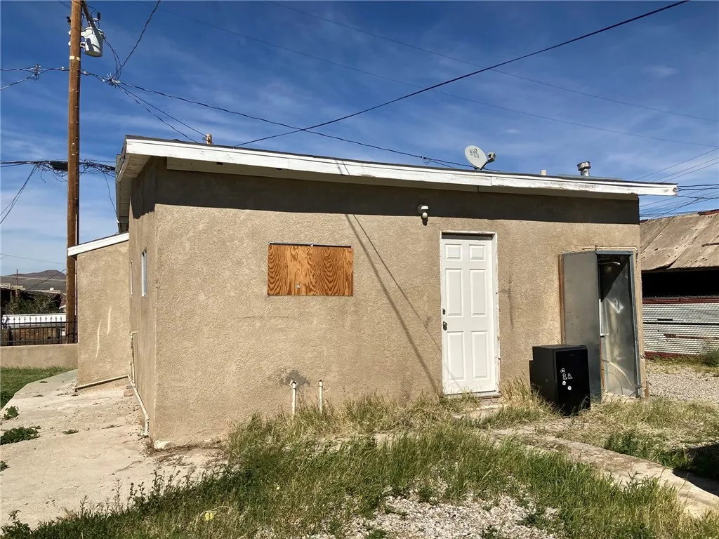 515 Clark, Barstow, California 92311 home-pic-6