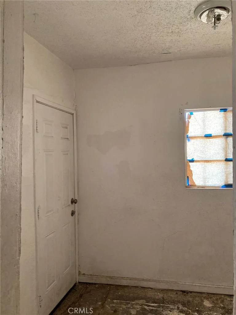515 Clark, Barstow, California 92311 home-pic-33