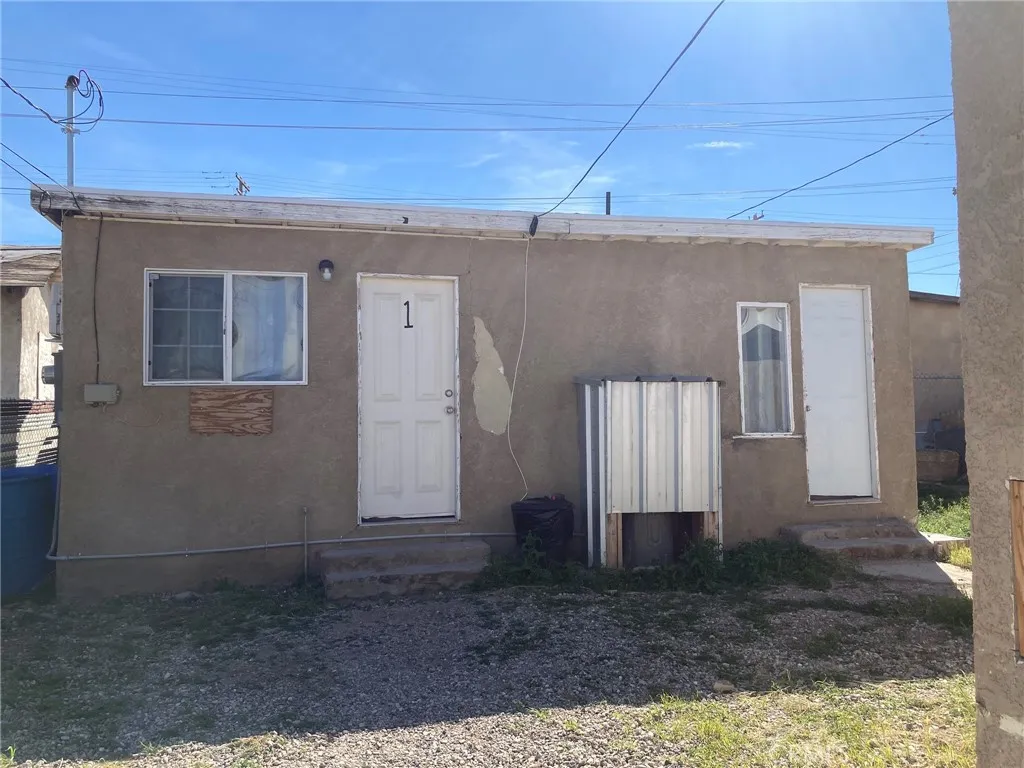 515 Clark, Barstow, California 92311 home-pic-7