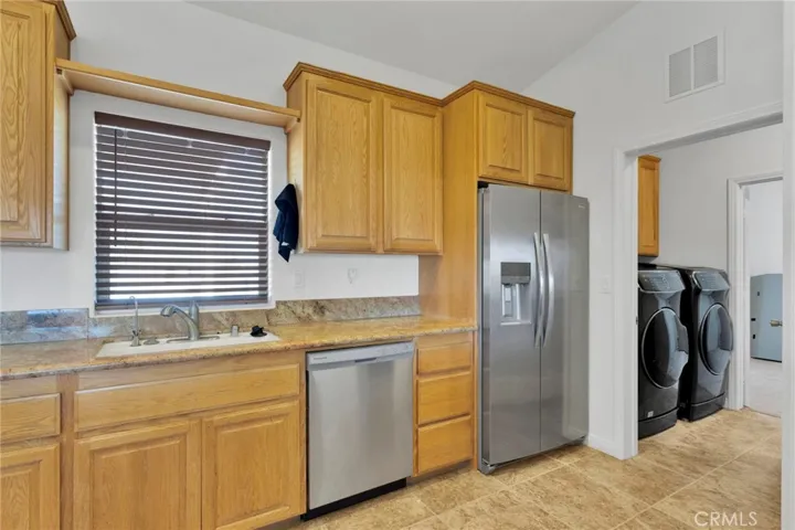 8720 Greasewood Lane, Victorville, California 92392
