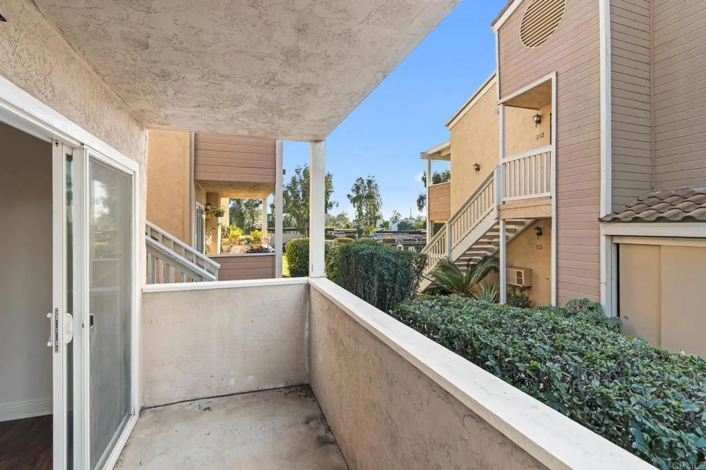 1075 N Escondido 104, Escondido, California 92026 home-pic-14