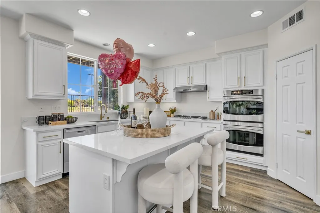 35640 Sainte Foy, Murrieta, California 92563 home-pic-25