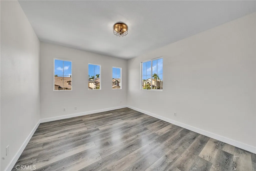 35640 Sainte Foy, Murrieta, California 92563 home-pic-37