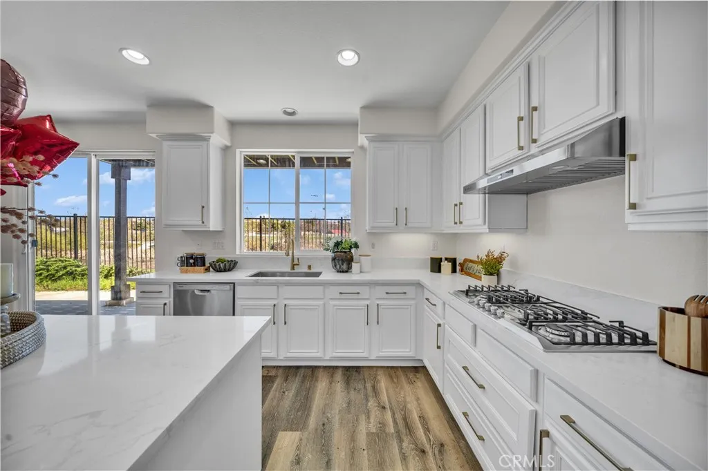 35640 Sainte Foy, Murrieta, California 92563 home-pic-22
