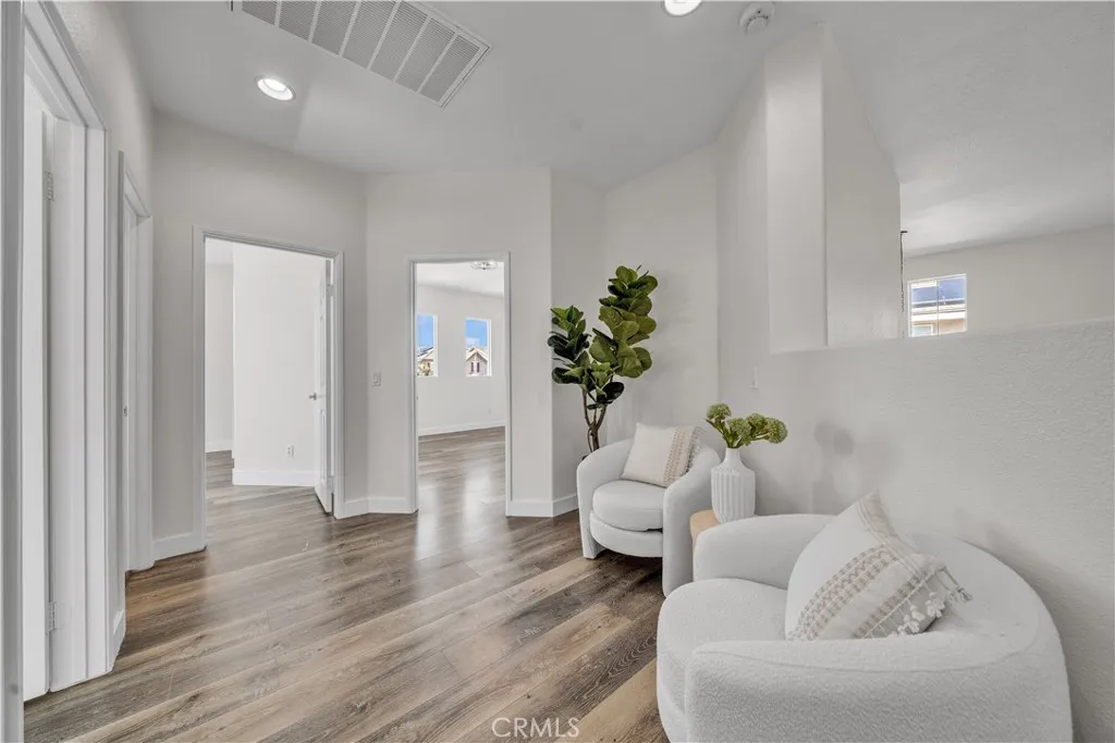 35640 Sainte Foy, Murrieta, California 92563 home-pic-35