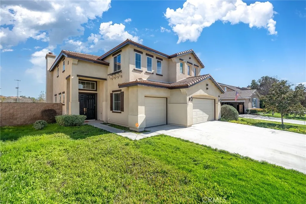 35640 Sainte Foy, Murrieta, California 92563 home-pic-2