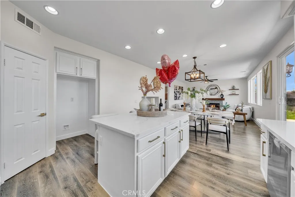 35640 Sainte Foy, Murrieta, California 92563 home-pic-24