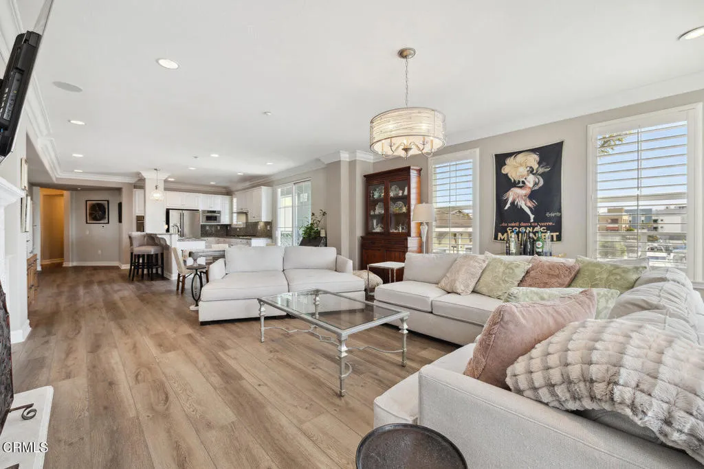 1521 Windshore Way, Oxnard, California 93035 home-pic-18