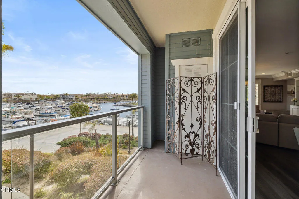 1521 Windshore Way, Oxnard, California 93035 home-pic-5