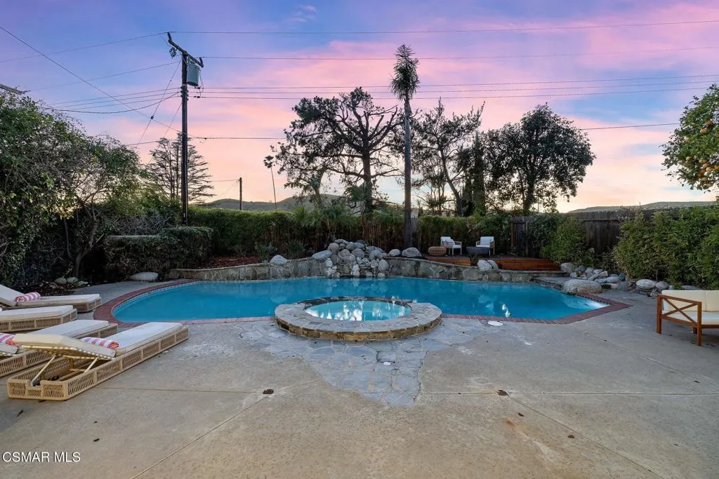 5525 Parkmor Road, Calabasas, California 91302 home-pic-21