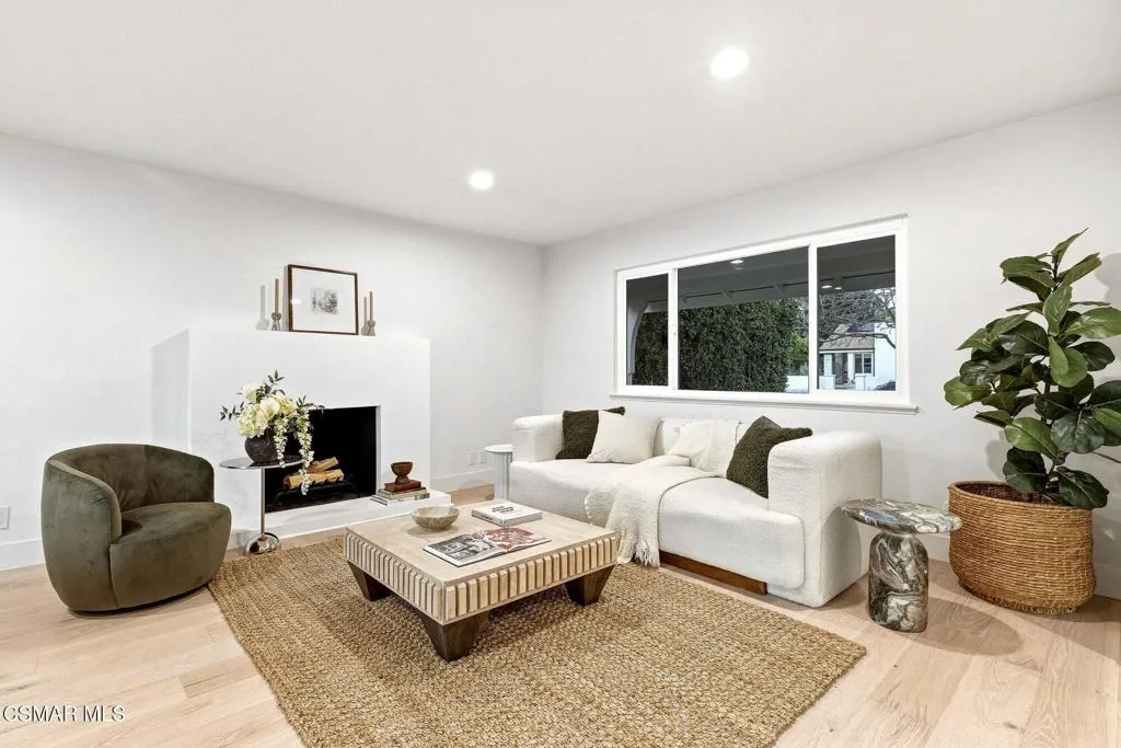5525 Parkmor Road, Calabasas, California 91302 home-pic-7