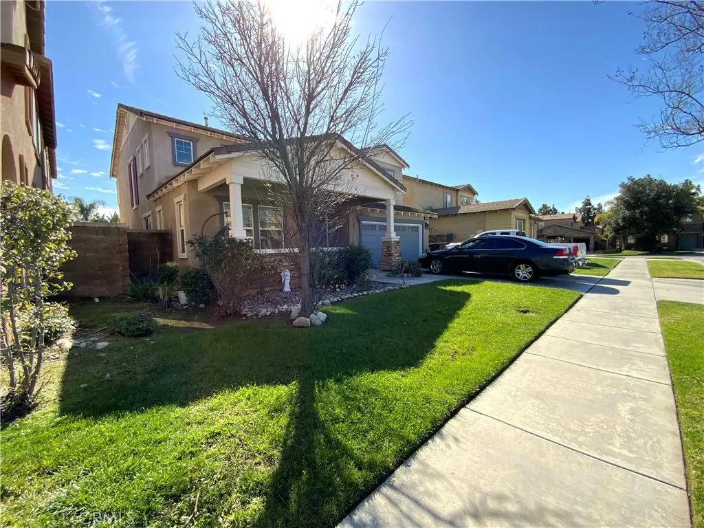 12571 Chimney Rock Drive, Rancho Cucamonga, California 91739 home-pic-4