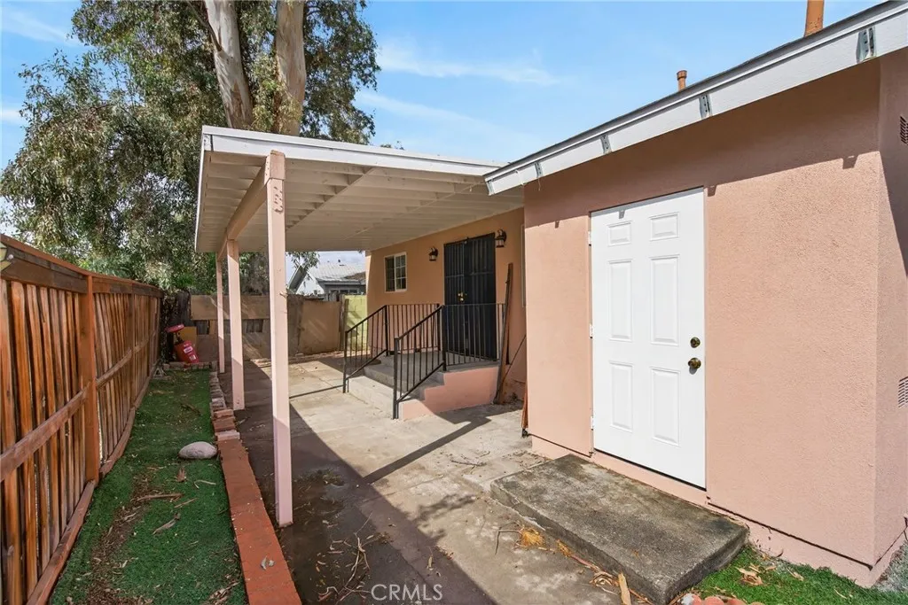 149 E 4th, San Bernardino, California 92410 home-pic-14