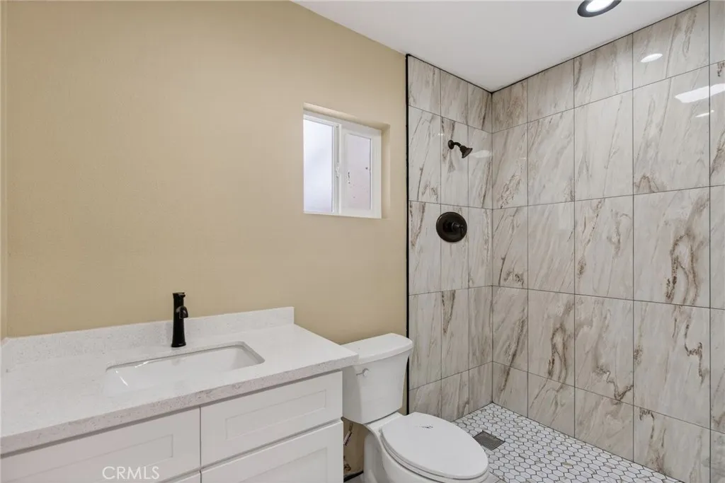 149 E 4th, San Bernardino, California 92410 home-pic-20