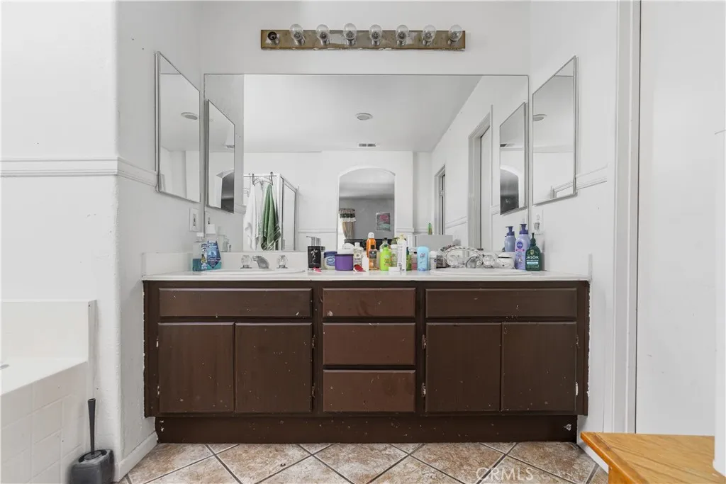 260 Mahogany, San Jacinto, California 92582 home-pic-14
