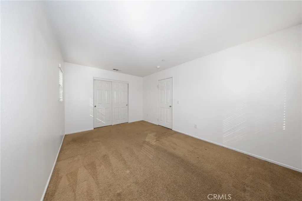 6949 Dewpoint Way, Fontana, California 92336 home-pic-19
