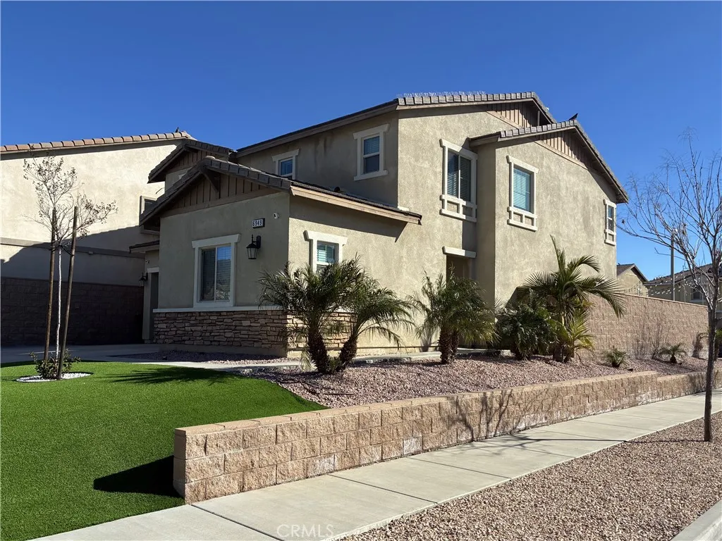 6949 Dewpoint Way, Fontana, California 92336 home-pic-3