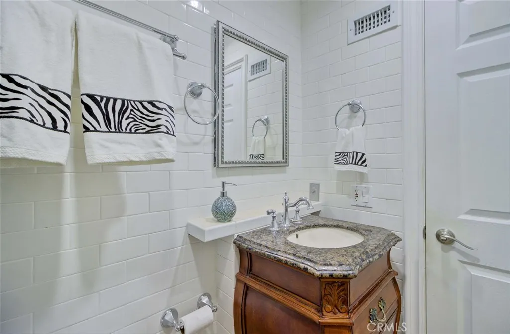5254 Duenas, Laguna Woods, California 92637 home-pic-28