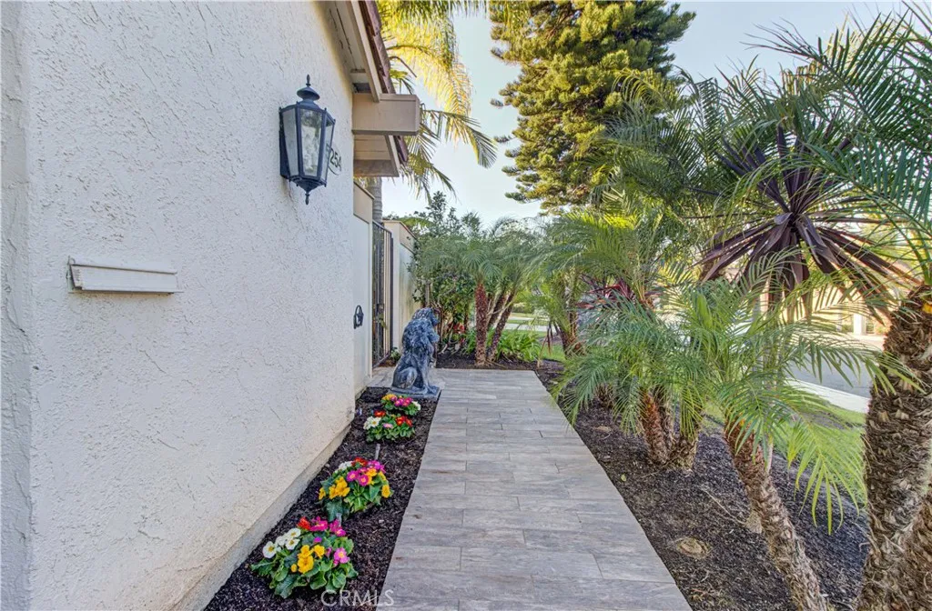 5254 Duenas, Laguna Woods, California 92637 home-pic-4