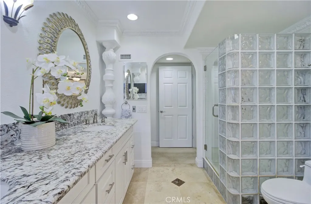 5254 Duenas, Laguna Woods, California 92637 home-pic-36