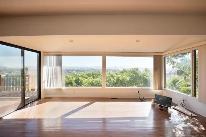 Spacious family room