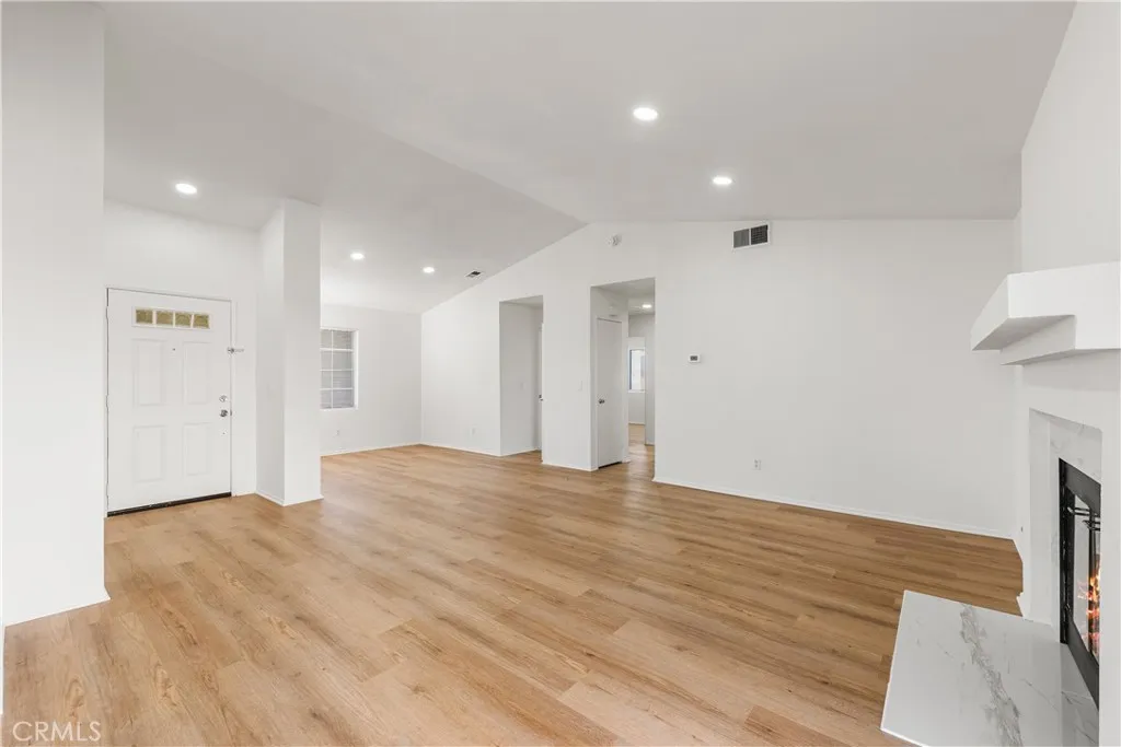 38233 Pelion Court, Palmdale, California 93550 home-pic-8
