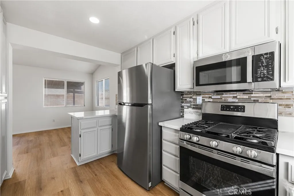 38233 Pelion Court, Palmdale, California 93550 home-pic-23