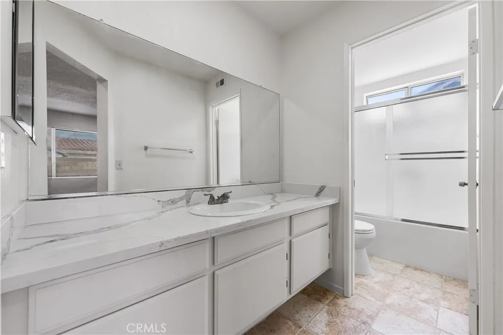 38233 Pelion Court, Palmdale, California 93550 home-pic-28