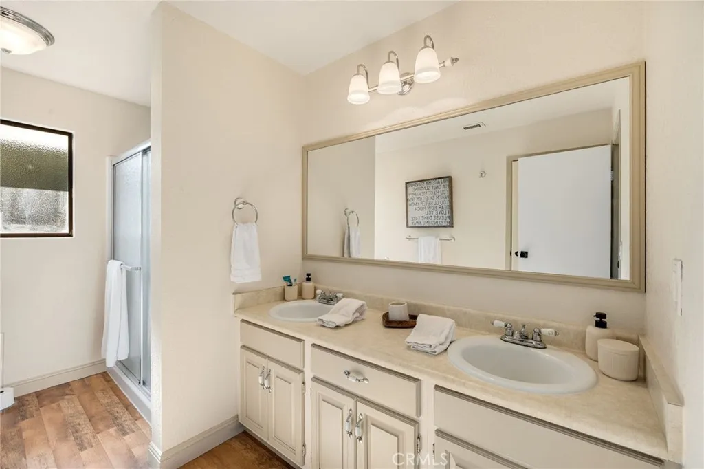 Secondary Bath