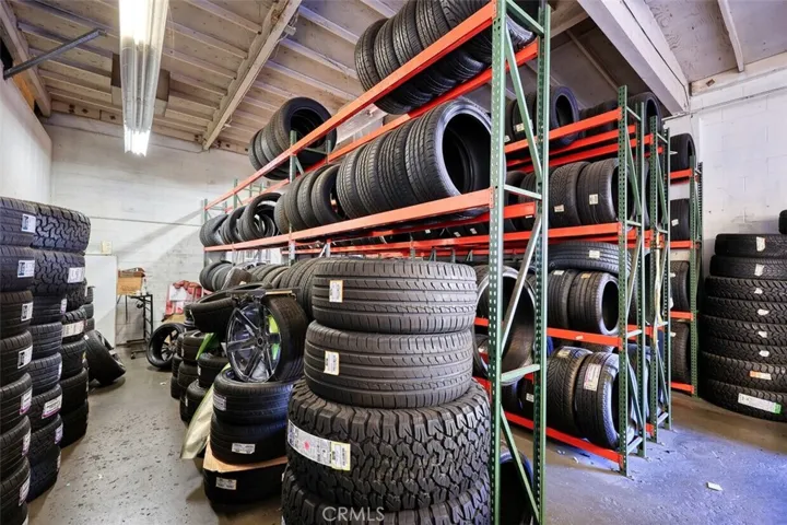 960 W Holt, Ontario, California 91762