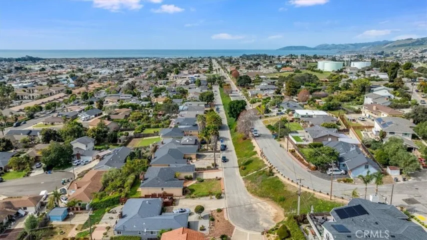 1245 Newport, Arroyo Grande, California 93420