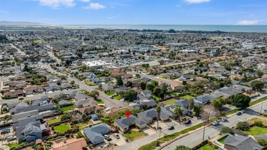1245 Newport, Arroyo Grande, California 93420