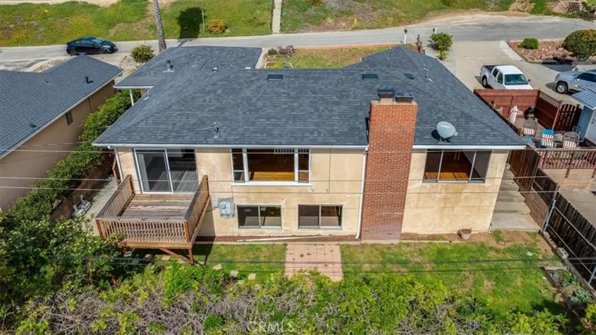 1245 Newport, Arroyo Grande, California 93420