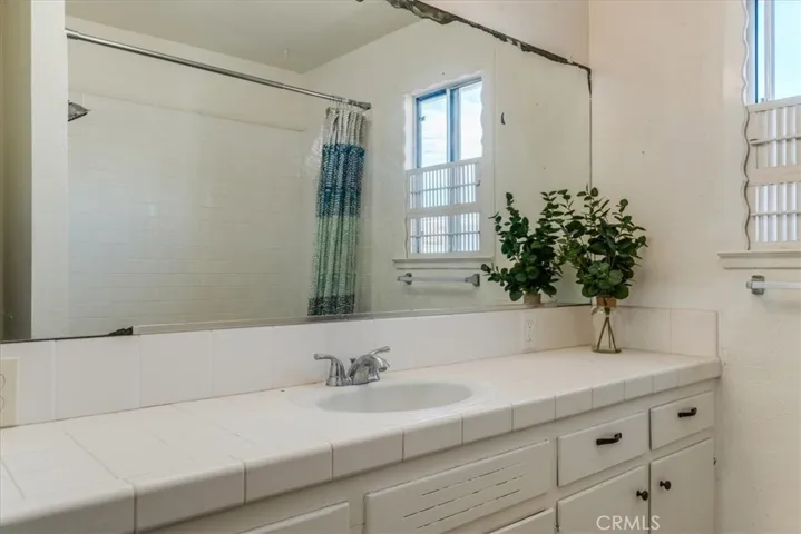 1245 Newport, Arroyo Grande, California 93420