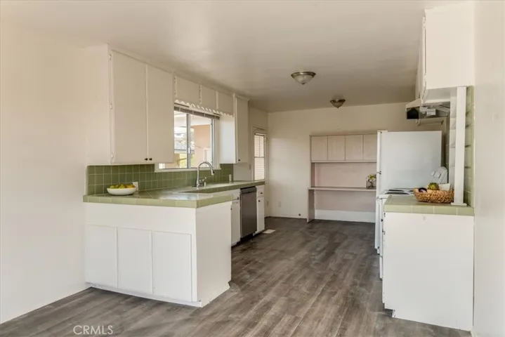 1245 Newport, Arroyo Grande, California 93420