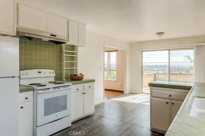 1245 Newport, Arroyo Grande, California 93420