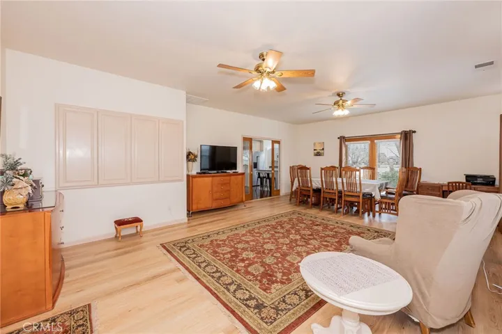 new flooring great/dining room w built in storage