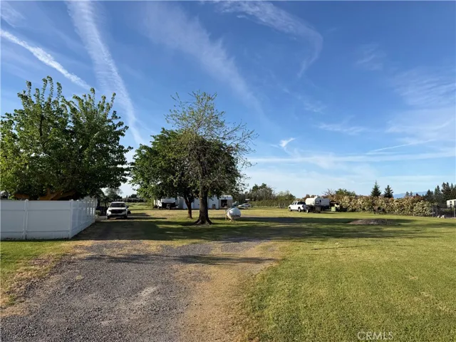 West Driveway toward Entry Porch/Shop/Carport