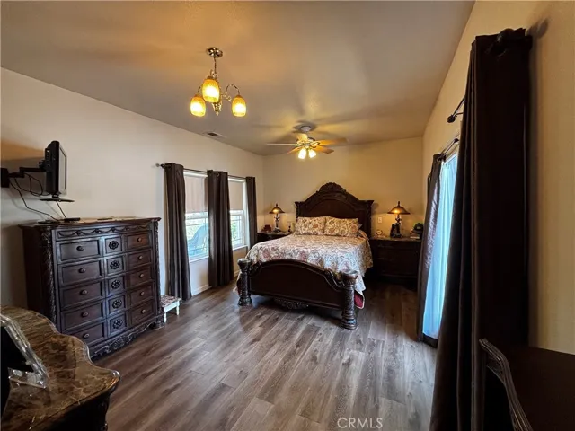 spacious primary bedroom
