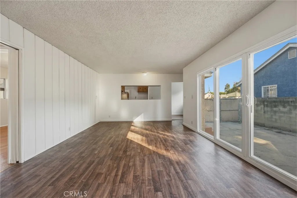 12029 Belhaven Street, Los Angeles, California 90059 home-pic-20