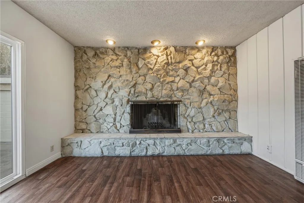 12029 Belhaven Street, Los Angeles, California 90059 home-pic-17