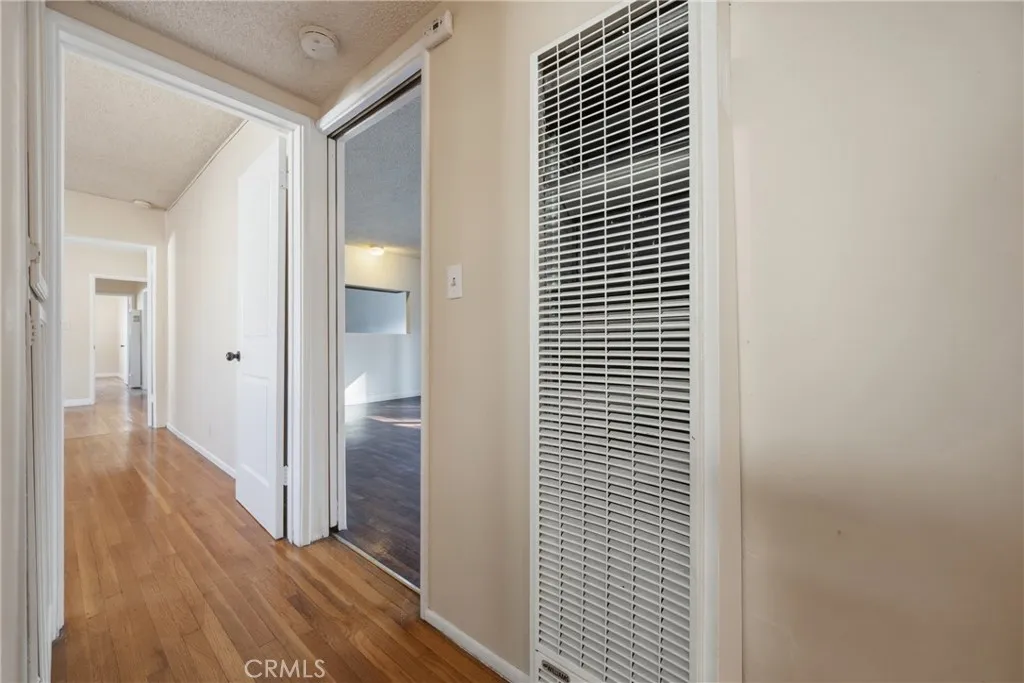 12029 Belhaven Street, Los Angeles, California 90059 home-pic-26