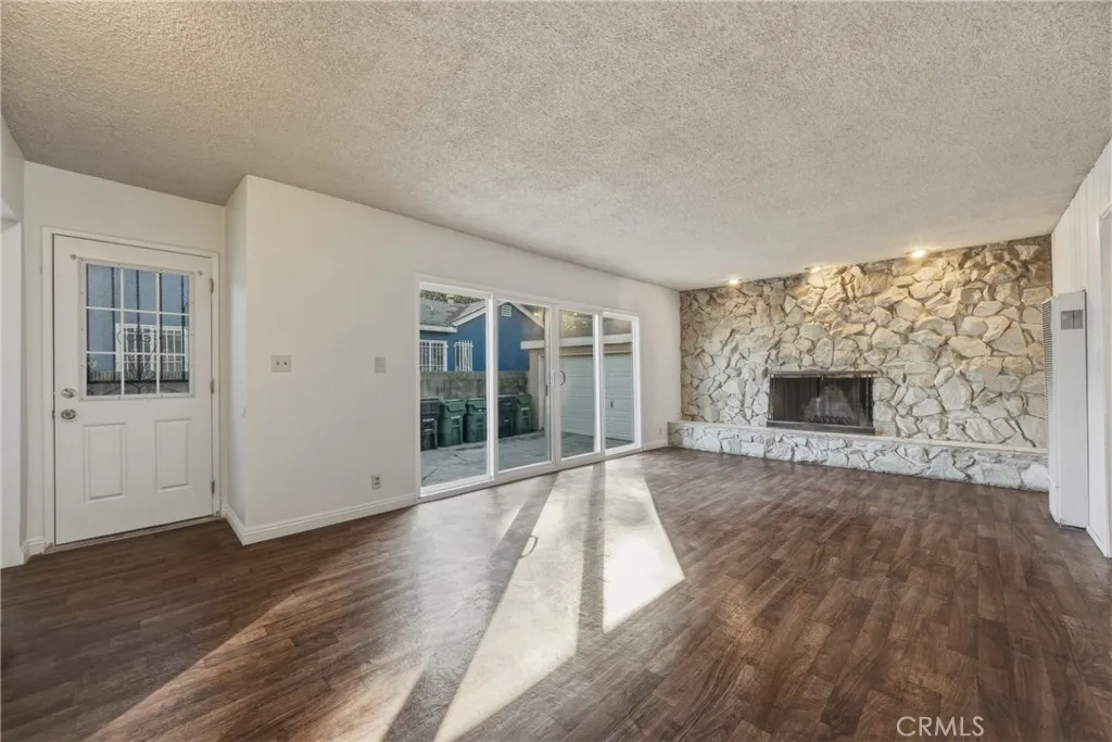 12029 Belhaven Street, Los Angeles, California 90059 home-pic-18