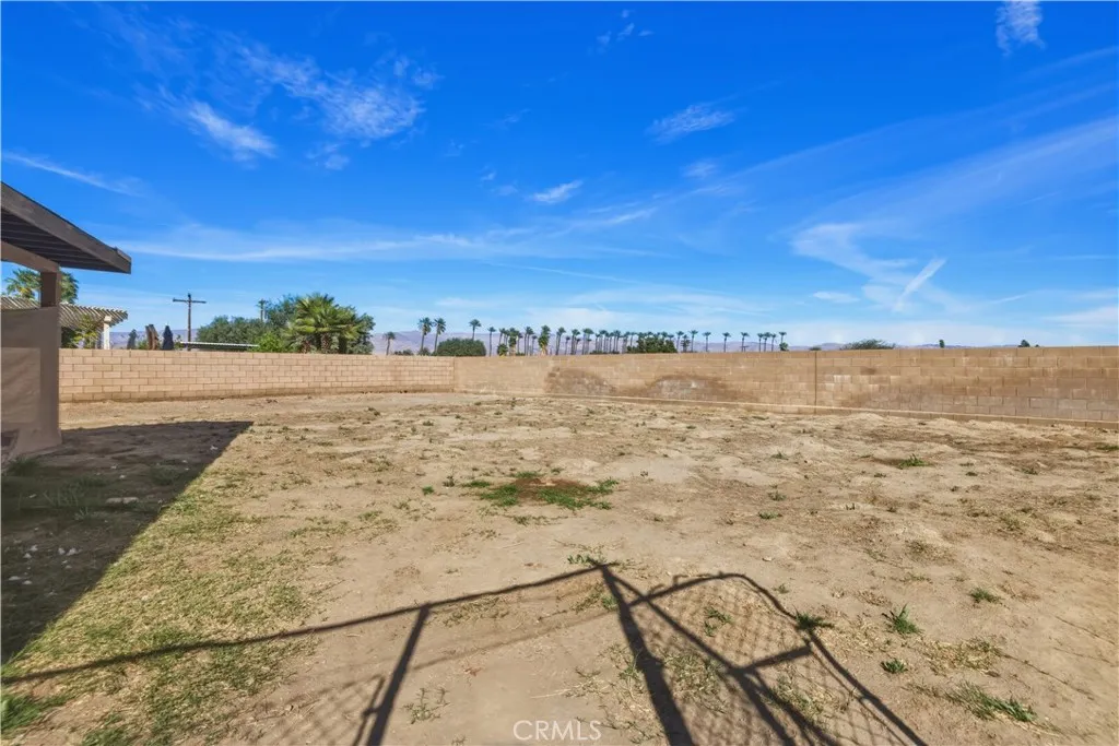 46482 Jasmine, Indio, California 92201 home-pic-26