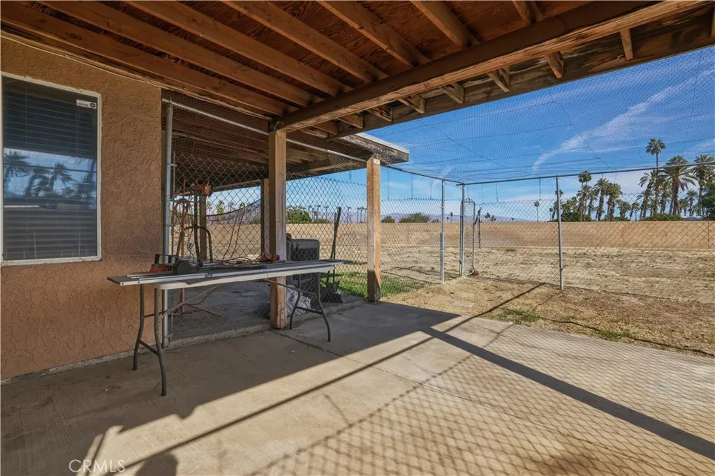 46482 Jasmine, Indio, California 92201 home-pic-25